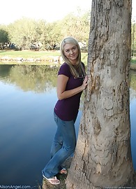 Alison Angel Photo 9