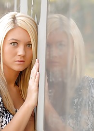 Alison Angel Photo 11