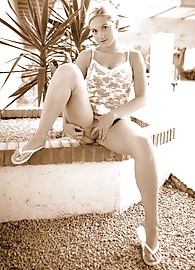 Alison Angel Photo 6