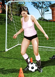 Franchezca Valentina Photo 8