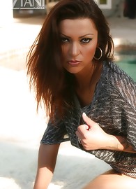 Nikita Denise Photo 1