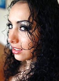 Monique Madison Photo 3