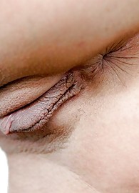 Darryl Hanah Photo 5