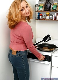 Rebecca Bardoux Photo 1