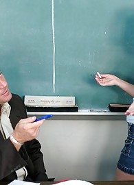 Christie Lee Photo 8