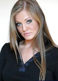 Rita Faltoyano Photo 1