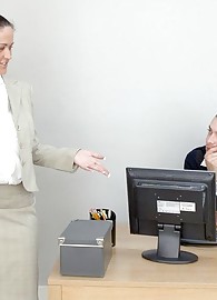 Carmella Bing Photo 4