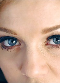 Rita Faltoyano Photo 10