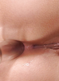 Jennifer Stone Photo 15