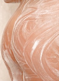 Jenny McClain Photo 5