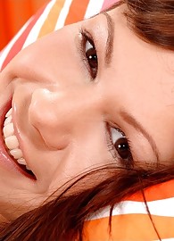 Angelina Crow Photo 15