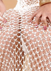 Vanessa Hill Photo 3