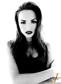 Tori Black Photo 2
