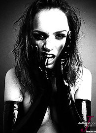 Tori Black Photo 5
