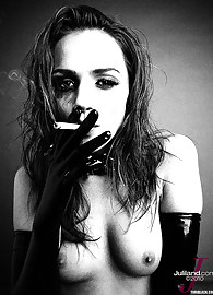 Tori Black Photo 7