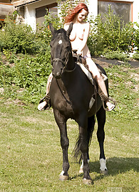 Gabrielle Lupin Photo 9