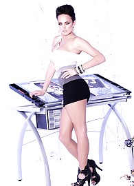 Alektra Blue Photo 2