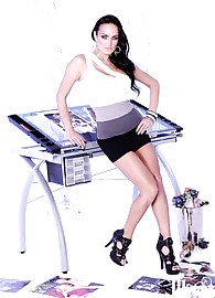 Alektra Blue Photo 15