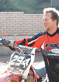 Kerry Louise Photo 1