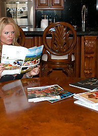 Holly Halston Photo 2