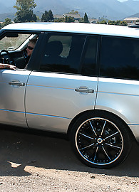 Jezebelle Bond Photo 2