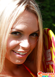 Sabrina Blond Photo 1