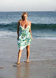 Kelly Madison Photo 2