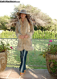 Kelly Madison Photo 1