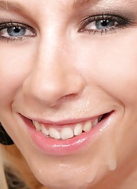 Angelina Love Photo 15