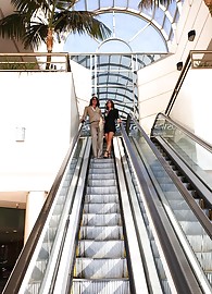 Savannah Stern Photo 1