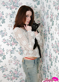 Stunning Serena Photo 1