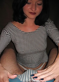 Maya's Handjobs Photo 3