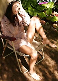 Felicity Fey Photo 4