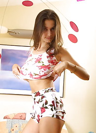 Felicity Fey Photo 9