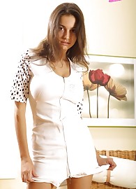 Felicity Fey Photo 4
