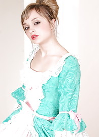 Kristina Fey Photo 1