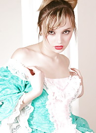 Kristina Fey Photo 5