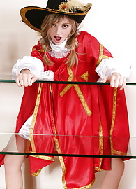 Kristina Fey Photo 4