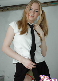 Kiss Kristin Photo 4