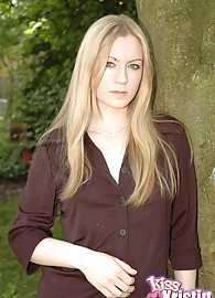 Kiss Kristin Photo 1