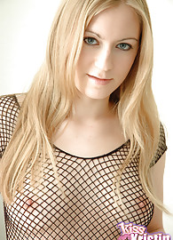 Kiss Kristin Photo 7