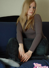 Kiss Kristin Photo 1