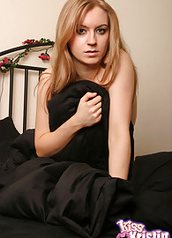 Kiss Kristin Photo 9