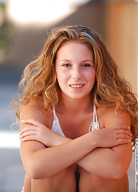 Christie Lee Photo 2