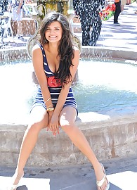 Holly Morgan Photo 7