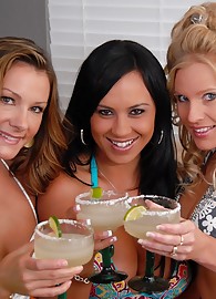 Kristen Cameron Photo 10