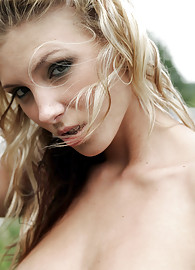 Heather Wild Photo 4