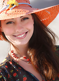 Lorena Garcia Photo 1