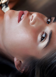 Nessa Devil Photo 14