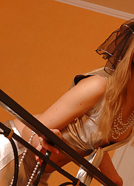 Samantha Bentley Photo 3